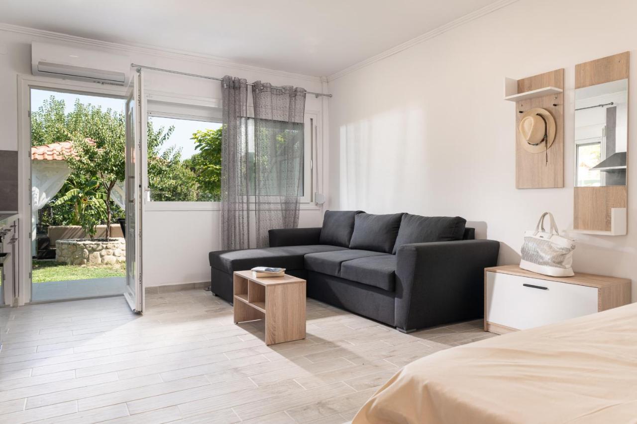 Estell Apartments Sykia Chalkidikis Exterior photo