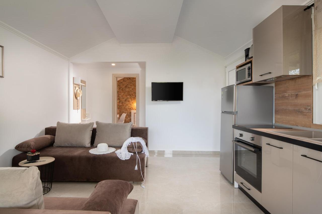 Estell Apartments Sykia Chalkidikis Exterior photo